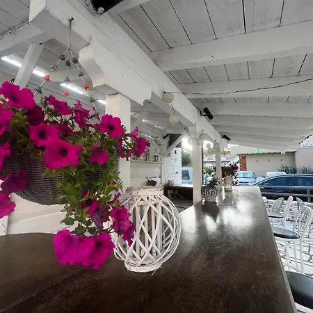 Отель Proteas 2*